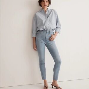 Madewell Petite 10" High-Rise Skinny Crop Jeans in Charlemont Wash, Size 27P